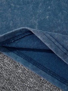 Conjunto Casual de Verano para Hombre: Camiseta con Estampado en el Cuello y Pantalones Cortos con Cordón, de Poliéster/Algodón, con Efecto Desgastado y Lavado Ácido - Product Image 4