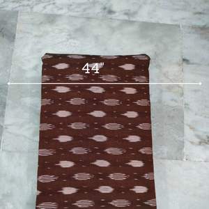 Auténtica Tela Ikat Tradicional India Tejida a Mano, de Algodón Ecológico, Sostenible, Duradera, Lavable a Máquina, Textil para Prendas de Vestir - Product Image 4