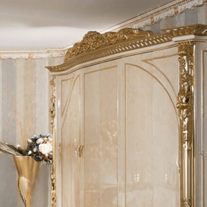 Armario de Dormitorio de Lujo, Estilo Real Francés, de Tres Puertas, en Madera de Caoba Sólida, Tallado a Mano, con Detalles en Oro, Ecológico, Personalizable para Apartamentos, Villas y Hoteles - Product Image 6