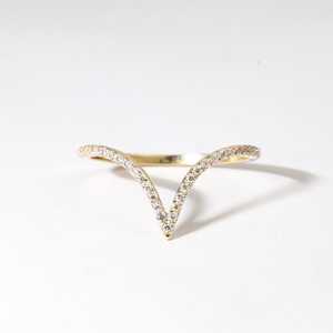 Bague Chevron en Diamant de Laboratoire en Forme de V, Plaqué Or Massif 10K 14K 18K, Bague de Mariage Empilable Minimaliste - Product Image 1