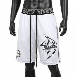 Pantalones cortos deportivos de malla para hombre, de alta calidad, 150 GSM, poliéster, secado rápido, diseño de panel blanco, impresión personalizada, pantalones cortos de malla para entrenamiento. - Product Image 1