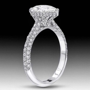 Magnifique bague solitaire en diamant blanc taille poire avec un halo caché en argent sterling pour femme - Product Image 5