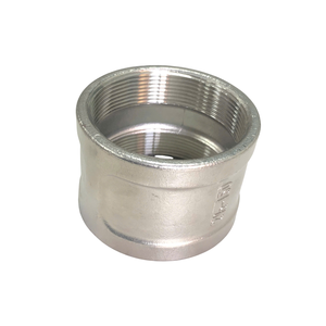 Conector de Acero Inoxidable de 1 Pulgada para Tuberías, Roscado y con Banda, SS304, para Plomería, Gas, HVAC y Uso Industrial, Vietnam - Product Image 1