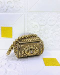 Bolso de mano artesanal con cuentas para fiesta, con forro de satén, cierre de solapa y correa para el hombro para damas - Promoción y regalo para bodas - Product Image 1