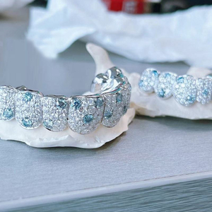 Grillz de Moissanita Personalizados, Bicolor Azul y Blanco, de Plata 925, con Incrustaciones de Piedras, que Pasan la Prueba del Diamante, Joyería Hiphop para Dientes - Product Image 4