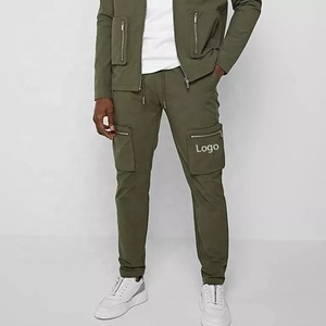 Ensemble Cargo Jogger en Nylon pour hommes, Logo personnalisé, ensemble de survêtement deux pièces, veste Cargo, pantalon, survêtement grande taille, ensemble de 2 pièces pour hommes - Product Image 5