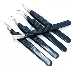 Juego de Pinzas para Extensión de Pestañas RMI de Acero Inoxidable Plateado a Negro, Punta Personalizada, Agarre y Empaque Sostenibles, Pinzas con Punta de Fibra - Product Image 1