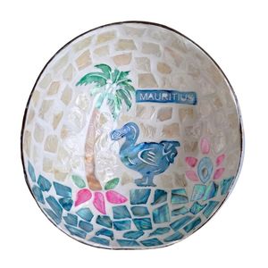 ชามกะลามะพร้าวขนาดเล็กเปลือกหอยมุก - Product Image 1