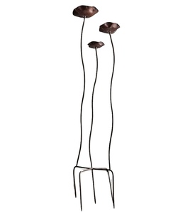 Bâton de jardin Design de trois fleurs en métal de haute qualité Bâton de décoration de jardin incurvé le plus vendu - Product Image 1