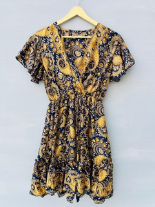 Robe mini en soie faite à la main pour femme, motif Paisley, manches à volants, taille smockée, imprimé élégant, tenue de vacances bohème, taille unique, plage - Product Image 5