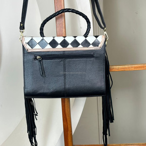 Bolso bandolera con flecos de lujo con patrón a cuadros para mujer de diseño elegante con conjuntos combinados de bolso de mano de cuero a cuadros - Product Image 5