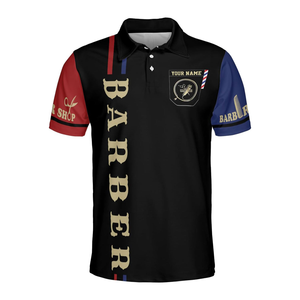 Camiseta Sublimada Original de Barbería con Logotipo Personalizado, Manga Corta, Cuello en V, Corte Regular, Diseños Combinados para Hombre, Tienda de Barbería - Product Image 1