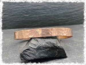 Pulsera de Cobre Puro para Terapia Magnética y Alivio del Dolor, Pulsera de Cobre Minimalista con Acabado Liso en Venta - Product Image 6