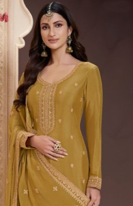 ชุดสูทปักลายชิโนนแบบกึ่งสำเร็จรูปทรงโมเดิร์นสำหรับงานแต่งงาน งานดิวาลี และงานปาร์ตี้ - Product Image 6