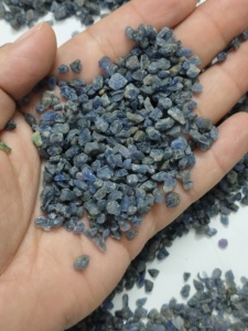 Iolite bleue naturelle, pierre brute non taillée pour la fabrication de bijoux - Lot 11 - Product Image 1
