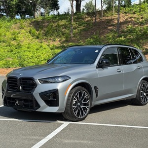 BMWz X5 Haute Performance, SUV de Luxe Exécutif en Plastique OEM Premium, Conçu pour les Voyages en Famille, le Transport d'Affaires et les Longues Distances - Product Image 4