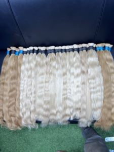Extensiones de Cabello Humano Indio con Cutícula Intacta y Alineada, Sin Enredos, Lisas, Onduladas, Rizadas, Ondas Sueltas Profundas, Tejido a Mano - Product Image 3