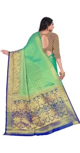 Sari en soie Banarasi de créateur, le plus vendu, avec bordure riche en Zari doré, pour tenue de mariée et cérémonie de fiançailles, disponible en promotion. - Product Image 2