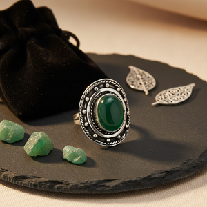 Anillo Bohemio de Ónix Verde Sintético, Hecho a Mano, Geométrico Ovalado de 10x14mm, Chapado en Plata, Anillo Artesanal con Gema, Unisex para Uso Diario - Product Image 2