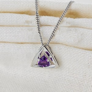 Collier en améthyste naturelle, collier en argent sterling, bijoux en pierre précieuse violette de forme trilobée pour femmes - Product Image 1