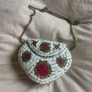 Bolso de Mano Tradicional con Diseño de Flores en Mosaico Kundan, Bolso Cruzado Hecho a Mano para Mujer, Bolso de Moda Étnica con Diseño Hereditario - Product Image 3