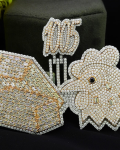 Pendentif personnalisé en moissanite 3D avec logo, bijoux hip-hop, pendentif en argent 925 de luxe avec lettres et chiffres glacés, pendentif unique personnalisé pour homme en or - Product Image 1