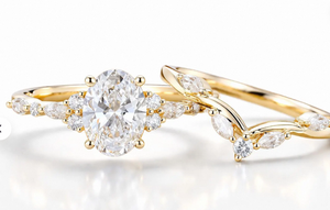 Bague de fiançailles et de mariage chrétienne de luxe en or rose avec diamant solide de laboratoire IGI et halo en platine, bijou unique et personnalisé - Product Image 4