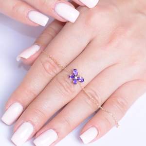 กำไลข้อมือรูปผีเสื้อประดับอเมทิสต์ เงินแท้ 925 ชุบทองคำชมพู 14K รูปทรงลูกแพร์ พร้อมใบรับรองพลอยแท้ประจำเดือนเกิด - Product Image 2