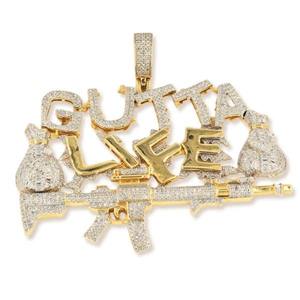 Pendentif lettre couleur or serti de moissanite, bijou statement pour fête, unisexe, cadeau religieux - Product Image 1
