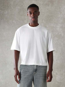 T-shirts Homme Oversize Personnalisables avec Logo, Coupe Boxy, Coton Molletonné Lourd 300 GSM, Vente en Gros, T-shirts Tendance Pas Chers - Product Image 5
