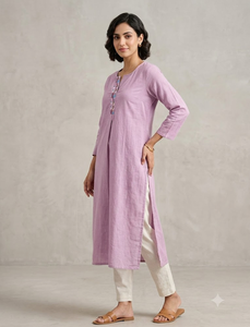 Kurti long en coton et lin lavande pour femme, col rond, manches trois quarts, coupe droite, encolure brodée, tenue ethnique décontractée - Product Image 1