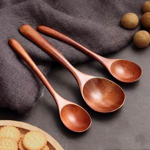 Cuillère en bois naturel NEHA ENTERPRISES, ustensile de cuisine écologique, passe au lave-vaisselle, sans danger pour les aliments, durable, compatible micro-ondes et four. - Product Image 2