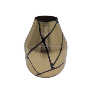 Vase à fleurs en métal en gros, design moderne, pot à fleurs en fer pour la décoration de la maison et des mariages, sur table ou au sol, fait à la main - Product Image 2