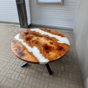 Mesa de Comedor Redonda Hecha a Mano con Resina Epoxi y Madera Natural con Diseño de Río Blanco, Muebles Artísticos Modernos de Lujo para el Hogar - Product Image 2