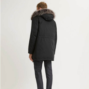 เสื้อพาร์กาผู้ชายคุณภาพสูง ขายส่ง ผ้าและขนาดปรับแต่งได้ เสื้อพาร์กาแบบมีฮู้ด สวมใส่สบาย ทนทาน อุ่นสบาย มีสไตล์ เหมาะสำหรับฤดูหนาว - Product Image 6