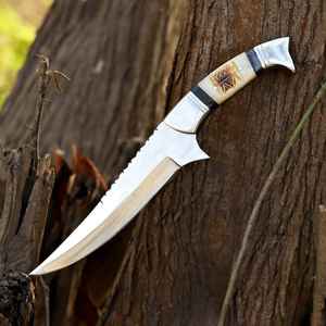 Cuchillos de Caza Hechos a Mano de Alta Calidad Profesional, Cuchillos de Supervivencia de Acero con Alto Contenido de Carbono, Hoja Fija para Campismo y Actividades al Aire Libre - Product Image 5