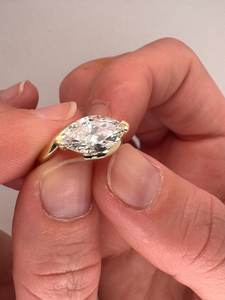 Bague signet de luxe en or massif 14 carats avec diamant taille marquise de 2,02 carats cultivé en laboratoire East West pour femme, cadeau d'anniversaire ou de promesse pour amoureux - Product Image 4