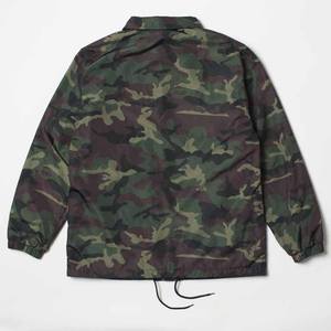 Chaqueta Deportiva de Nylon para Hombre, Estilo Americano 2026, Talla Grande, con Botones a Presión, en Negro y Camuflaje, de la Mejor Calidad - Product Image 4