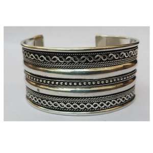 Brazalete Unisex Elegante de Cobre Sólido con Diseño de Estrella Vintage, Hecho a Mano, Grabado, de Primera Calidad, Joyería de Moda - Product Image 3