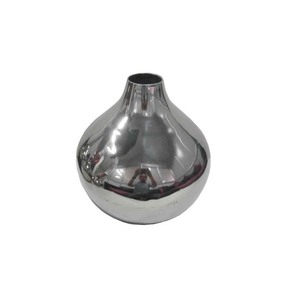 Vase élégant en aluminium avec texture artistique pour l'affichage d'arrangements floraux décoratifs - Product Image 1