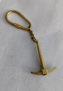 พวงกุญแจทองเหลืองรูป OM แบบดั้งเดิมสำหรับศาสนาฮินดู พร้อมห่วงคล้องกุญแจ สัญลักษณ์ทางจิตวิญญาณ เหมาะสำหรับรถยนต์ จักรยาน บ้าน หรือเป็นของขวัญ - Product Image 4