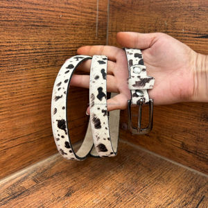 Cinturones hechos a mano de lujo Cinturón de cuero de vaca genuino de vaquero occidental con diseño de pelo Fabricante y mayorista - Product Image 2