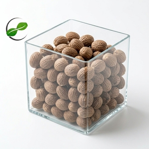 Noix de muscade séchée naturelle entière en sacs de jute 25 kg, qualité indonésienne 100 % originale, grade ABCD, durée de conservation de 2 ans - Product Image 1
