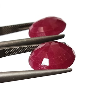 Ensemble de 2 pierres précieuses en rubis corindon naturel d'Afrique, 25,80 carats, taille ronde facettée - Product Image 5