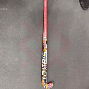 Fabricante Profesional de Palos de Hockey sobre Césped con Agarre Suave, Palos de Hockey sobre Césped Ligeros de Alta Calidad a Precio Económico - Product Image 1