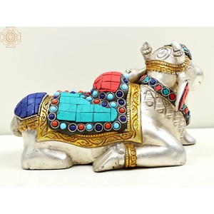 Sculpture Nandi en laiton faite à la main de 7 pouces pour la maison, le temple et les cadeaux fabriqués en Inde - Product Image 2