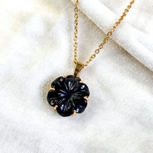 Pendentif Fleur en Onyx Noir AAA, Collier en Pierre Précieuse Sculptée, Pendentif Fleur en Onyx Noir Naturel, Cadeau pour Femme, Fabrication de Bijoux - Product Image 2