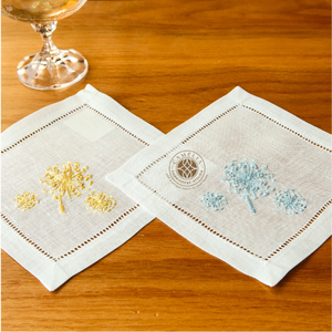 Blue floral pair embroidery, <b>artistic</b> and durable, elegant and versatile for any dining occasion. - Product Image 1
