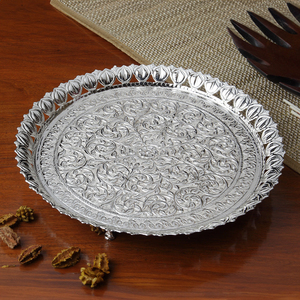 Plateaux ronds décoratifs finition argentée, design moderne, fournitures pour restaurants et hôtels, plateau et plat de service en laiton pour table, prix abordable - Product Image 6