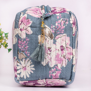 Best Floral Printed <b>Makeup</b> Bag Cotton Quilted Handmade Zipper Closer Toiletry For Gift Travel Promotional Cosmetic Purpose Pouch - Product Image 4